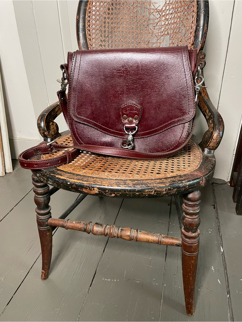Leather Crossbody Bag in Deep Burgundy - Saddleback Leather Co. - Picture 2 of 6